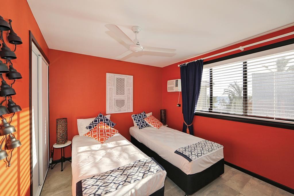 Zen Beach Retreat Hotell Bargara Exteriör bild